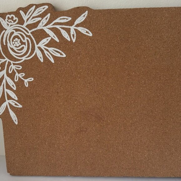 Cork board W 23" x H 13" x D 5/8" - Picture 2 of 8